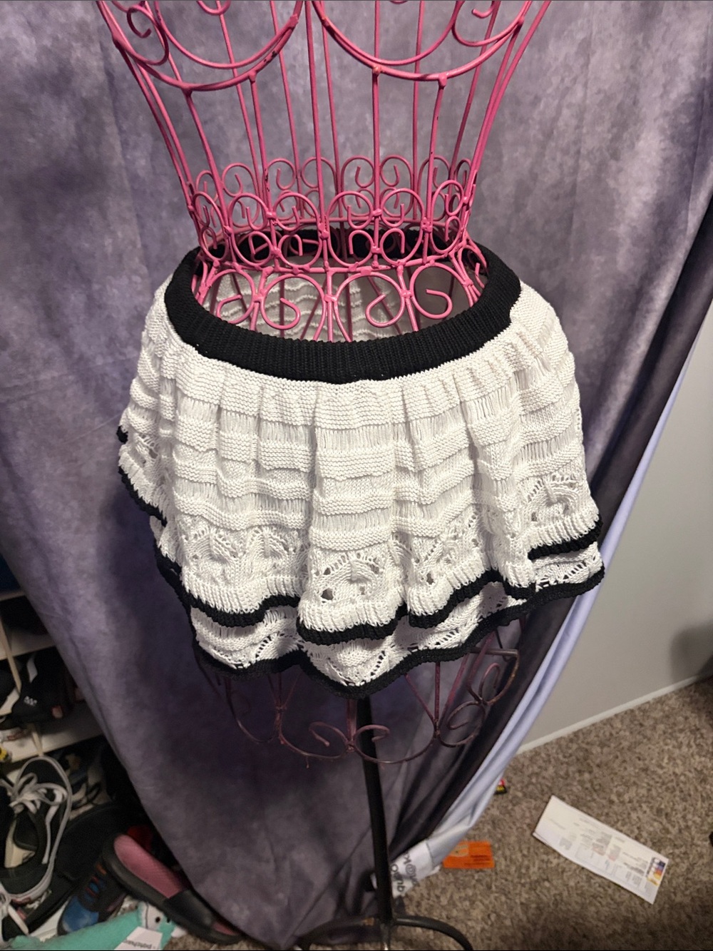 Black and white knitted mini skirt